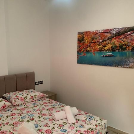 Adriatik Apartaments Sarande Bagian luar foto
