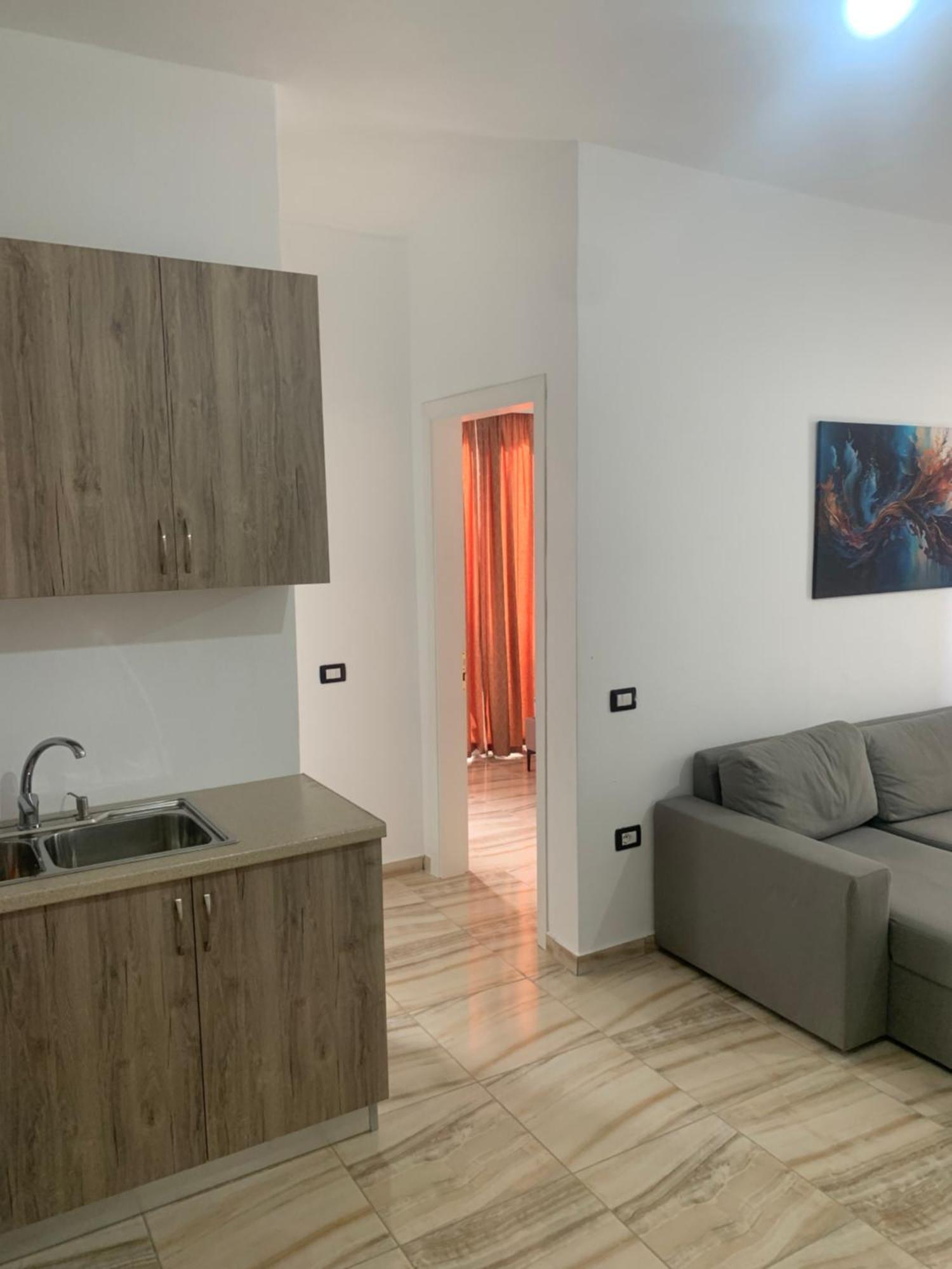 Adriatik Apartaments Sarande Bagian luar foto