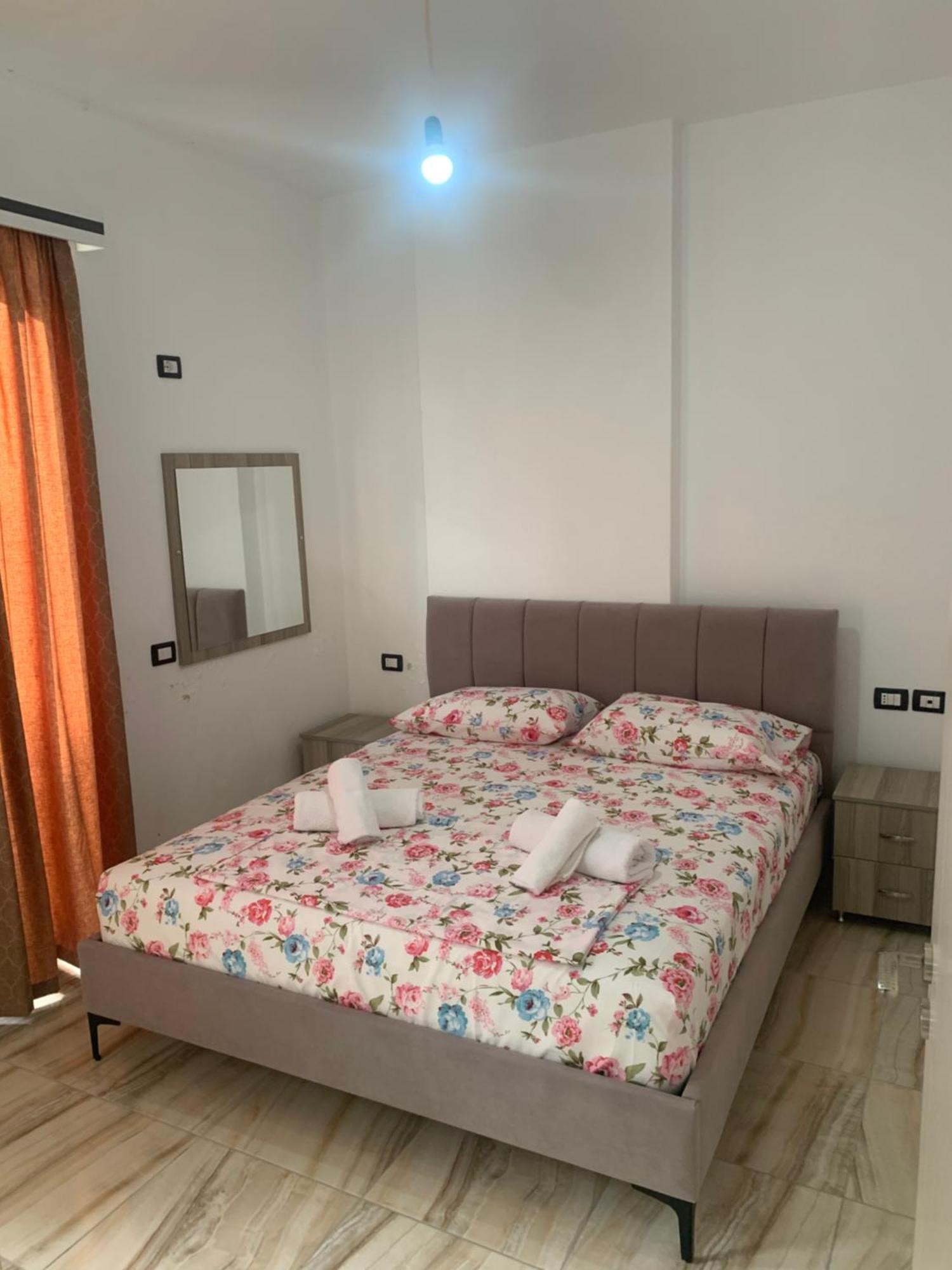 Adriatik Apartaments Sarande Bagian luar foto