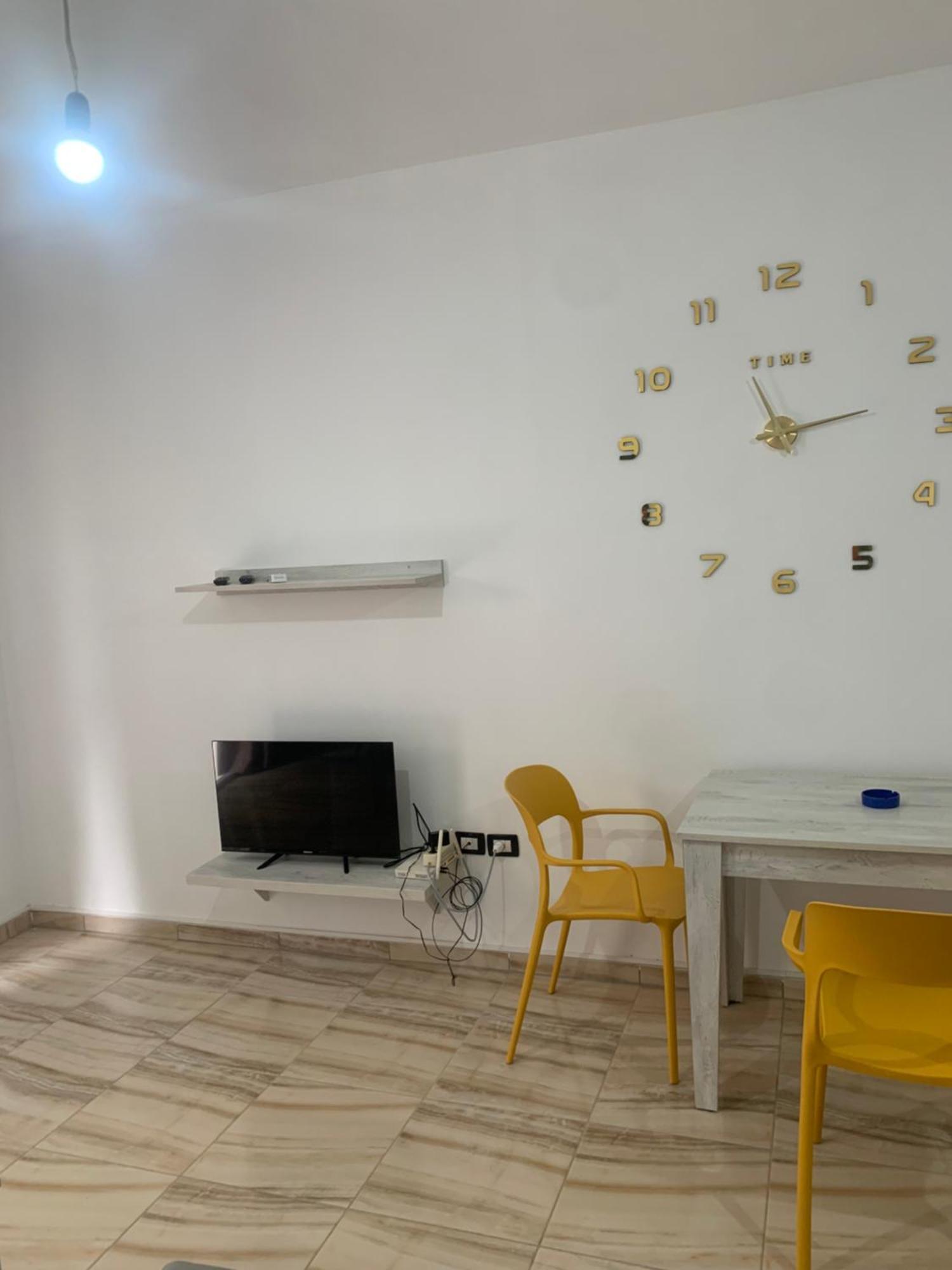 Adriatik Apartaments Sarande Bagian luar foto