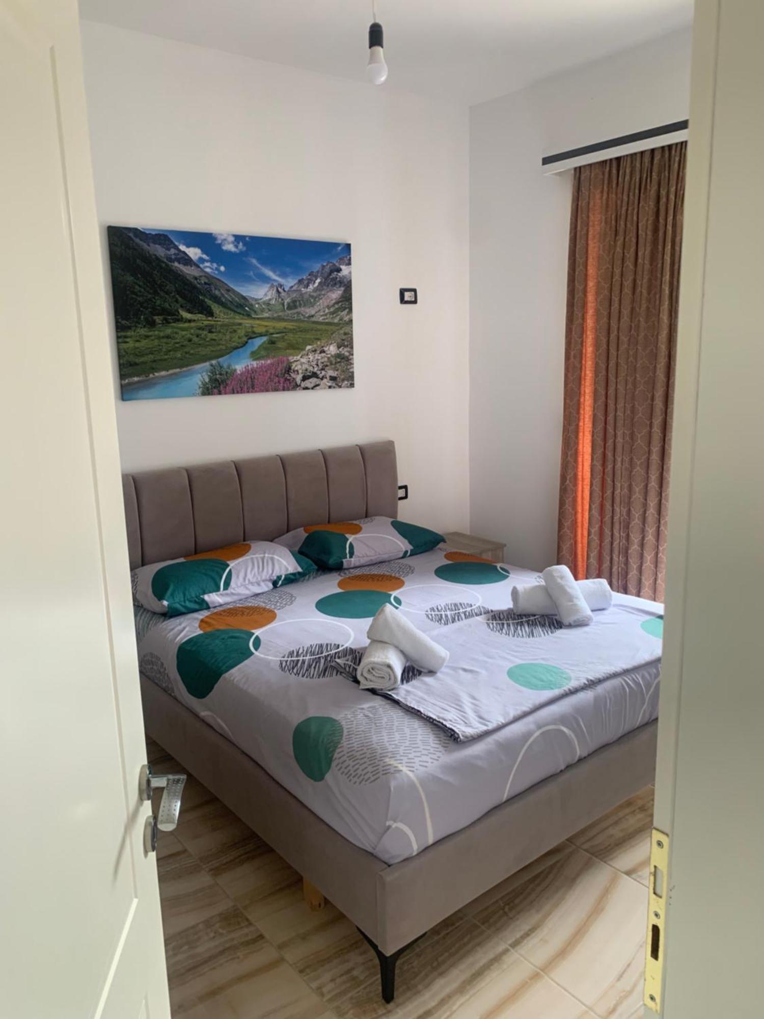 Adriatik Apartaments Sarande Bagian luar foto